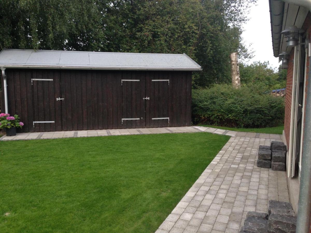Large Modern Family Room - “Arnely” Tommerup Exteriör bild